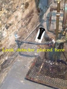 leak_detector_on_pipe