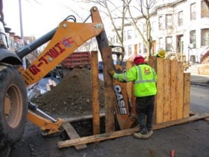 Harris digs to replace pipe