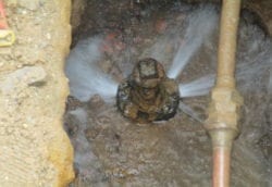 Leaking wet connection