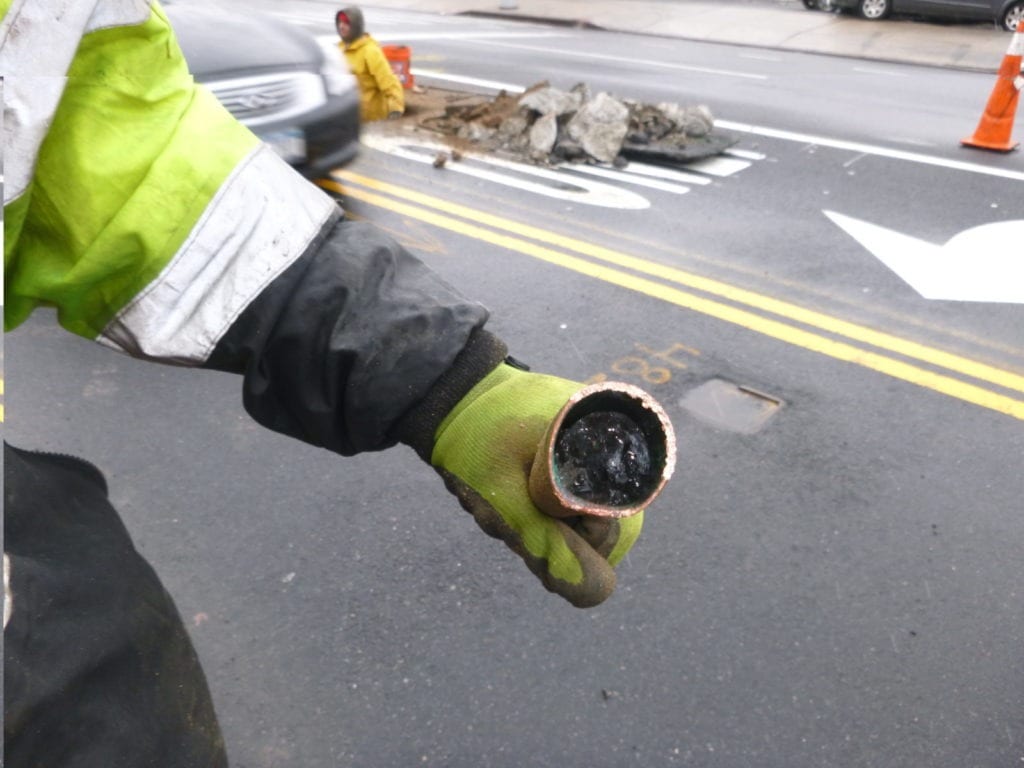 Sitting water in copper pipe freezes