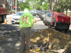 Queens water main installation 