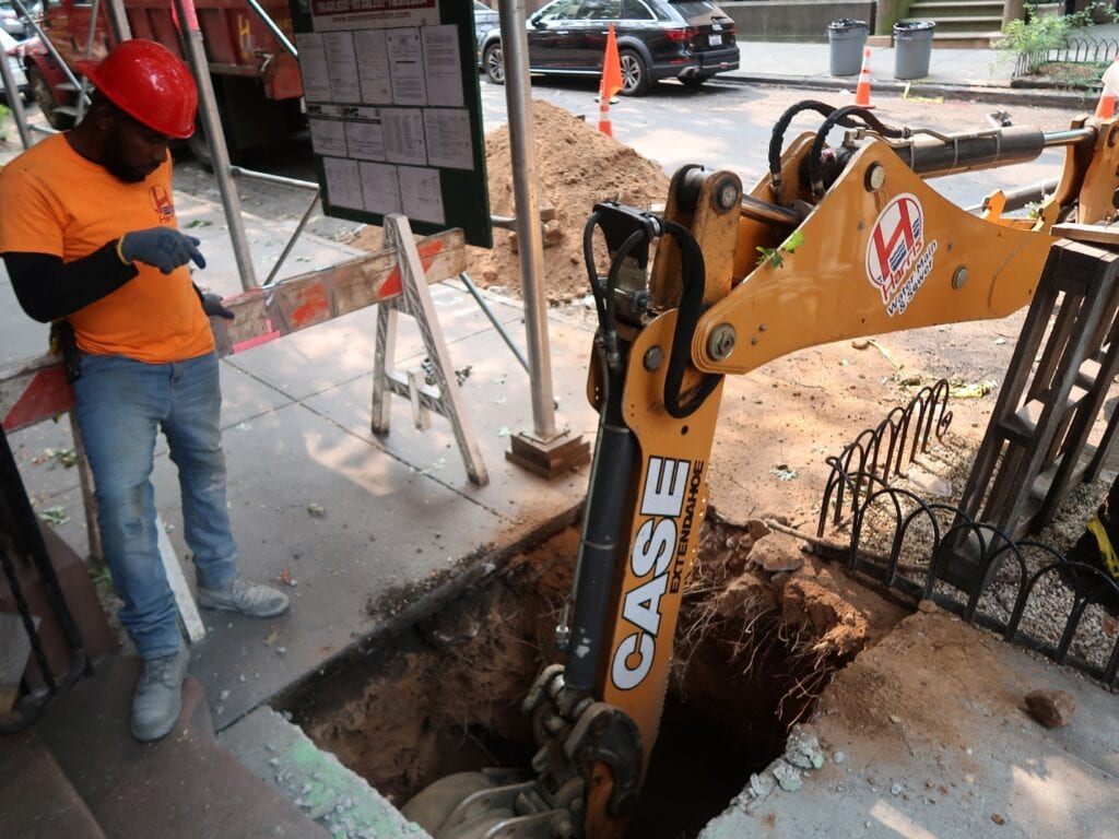 Dig for new sewer line in NYC